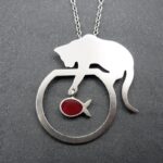 Collier Pendentif Chat/poisson rouge