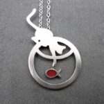 Collier chat et poisson rouge argent 925 rhodié