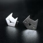 boucles d'oreilles chat graphique argent rhodié