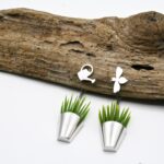 Boucles d'oreilles herbe arrosoir et abeille argent